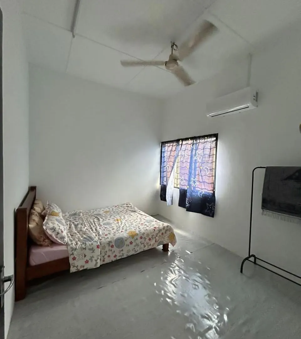 Rumadino Homestay Malacca Prázdninový dům