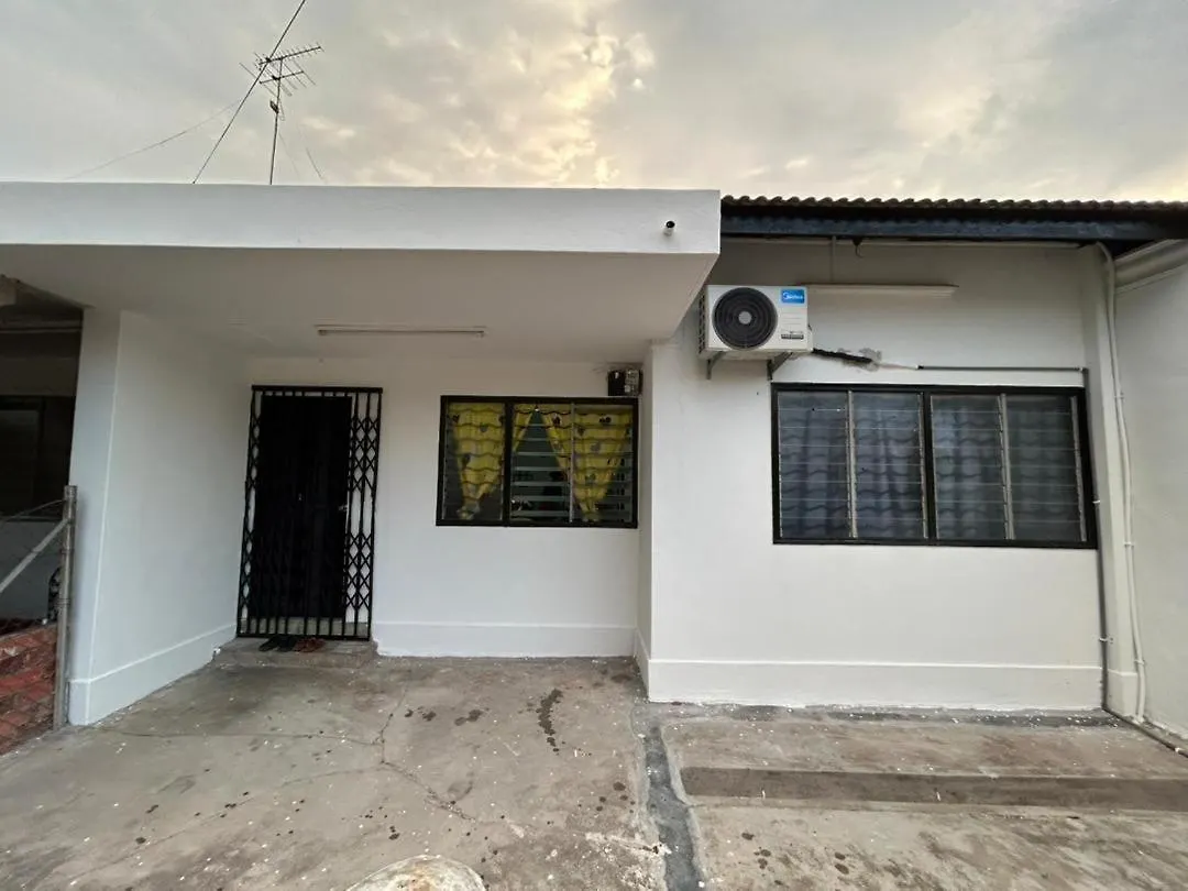 Rumadino Homestay contacts